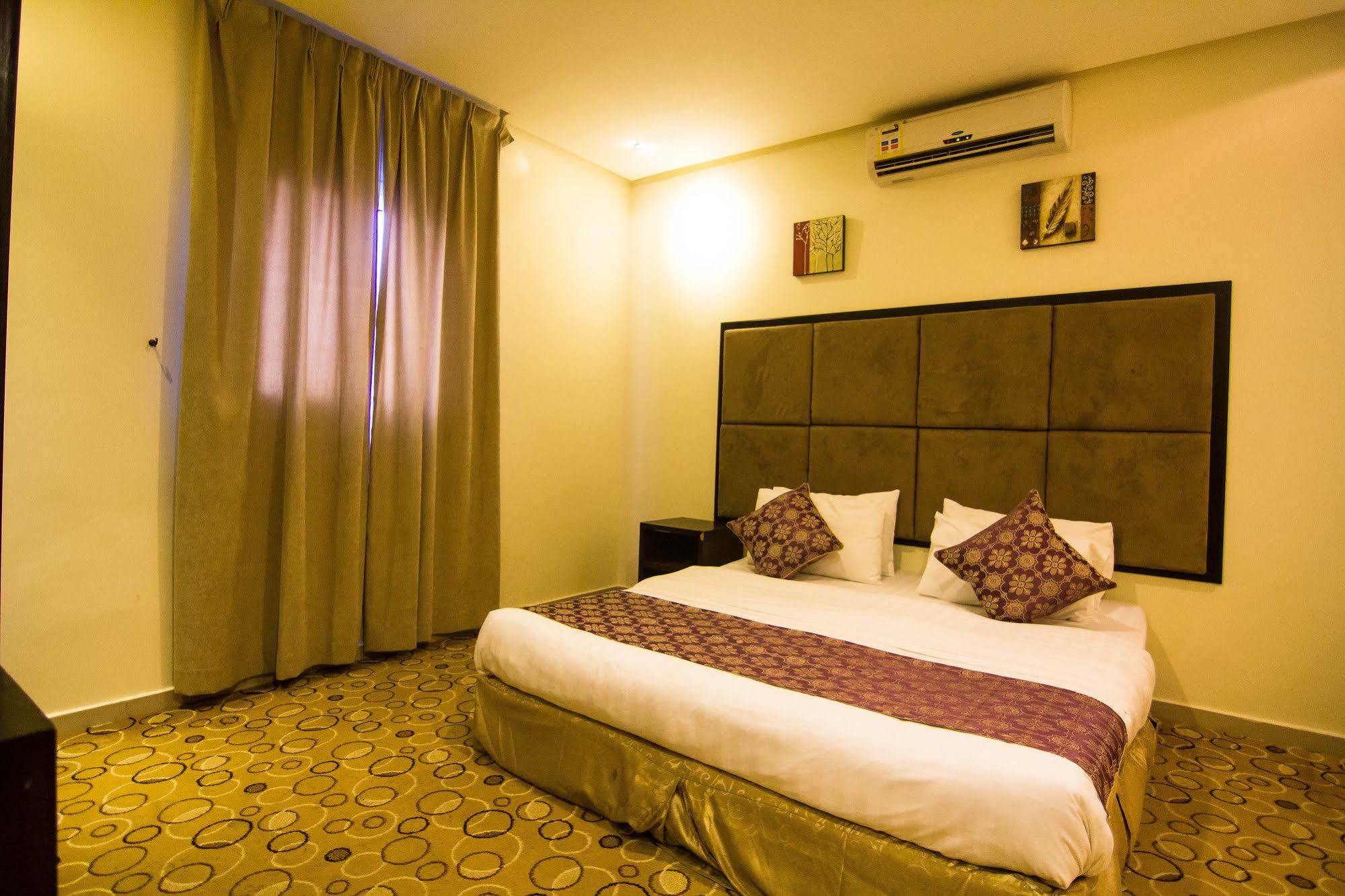 Al Makan Suites 101 By Al Azmy Riaad Buitenkant foto
