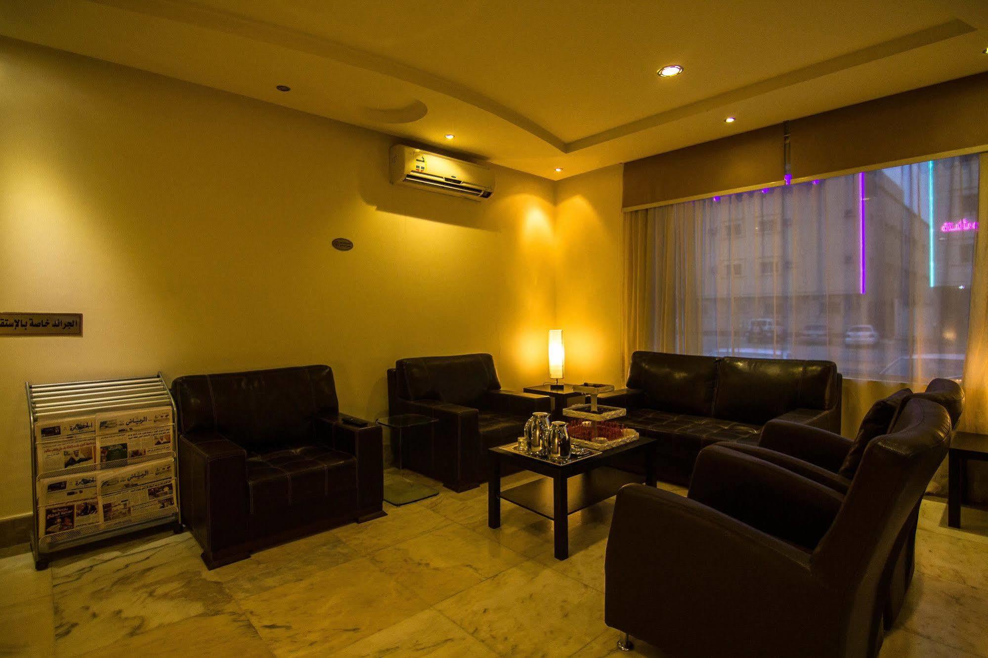 Al Makan Suites 101 By Al Azmy Riaad Buitenkant foto